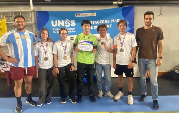 medaille bronze championnat de France  haltérophilie.jpg